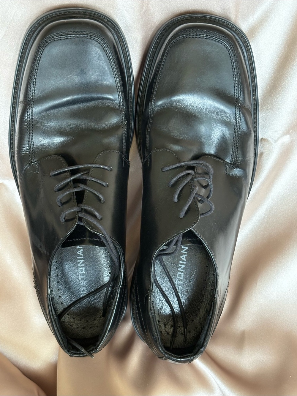 Bostonian Black Leather Lace-Up Derby Shoes